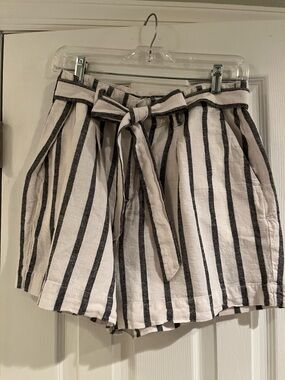 Sanctuary White and Black Vertical-Stripe Paperbag Shorts
